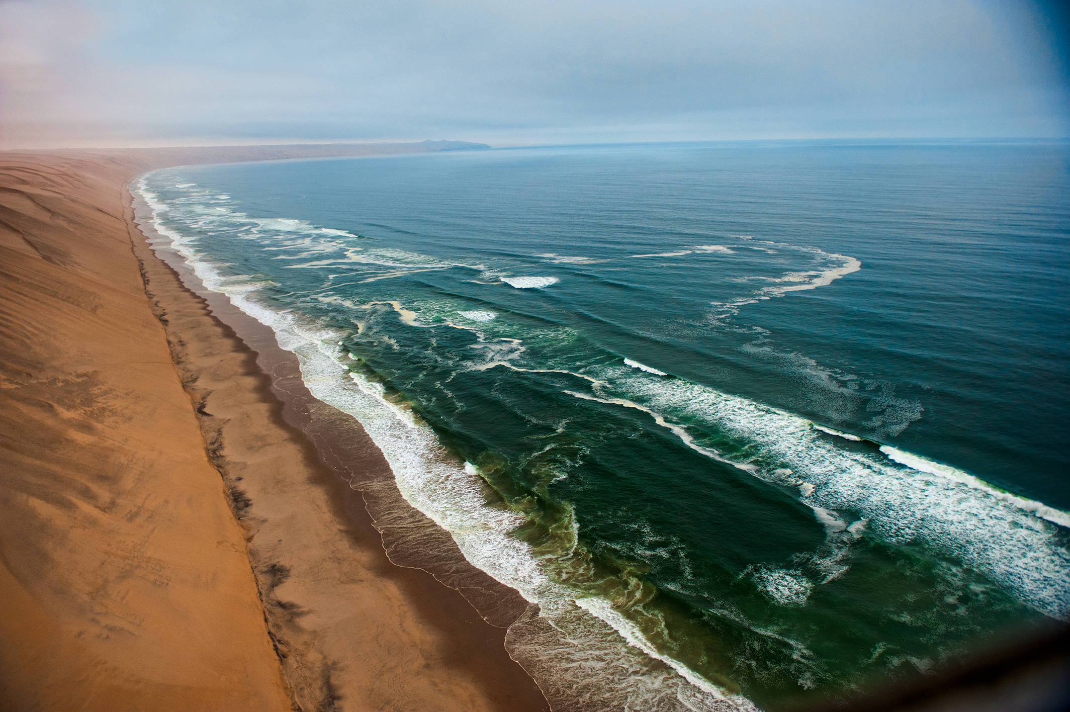 Ocean In Namibia Los secretos de Skeleton Coast · Las Joyas de Namibia · Aventura África™