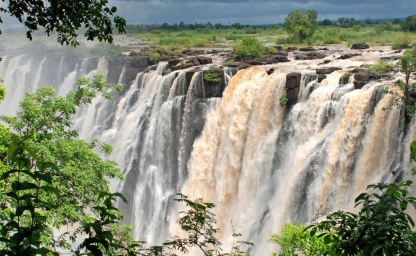 hoteles-en-las-cataratas-victoria_960x640_crop_80.jpg