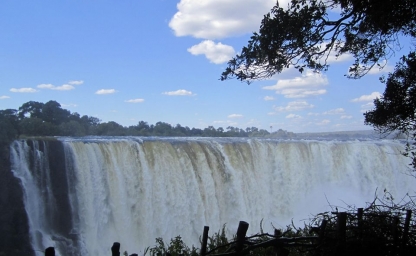 visita-cataratas-victoria_960x640_crop_80.jpg